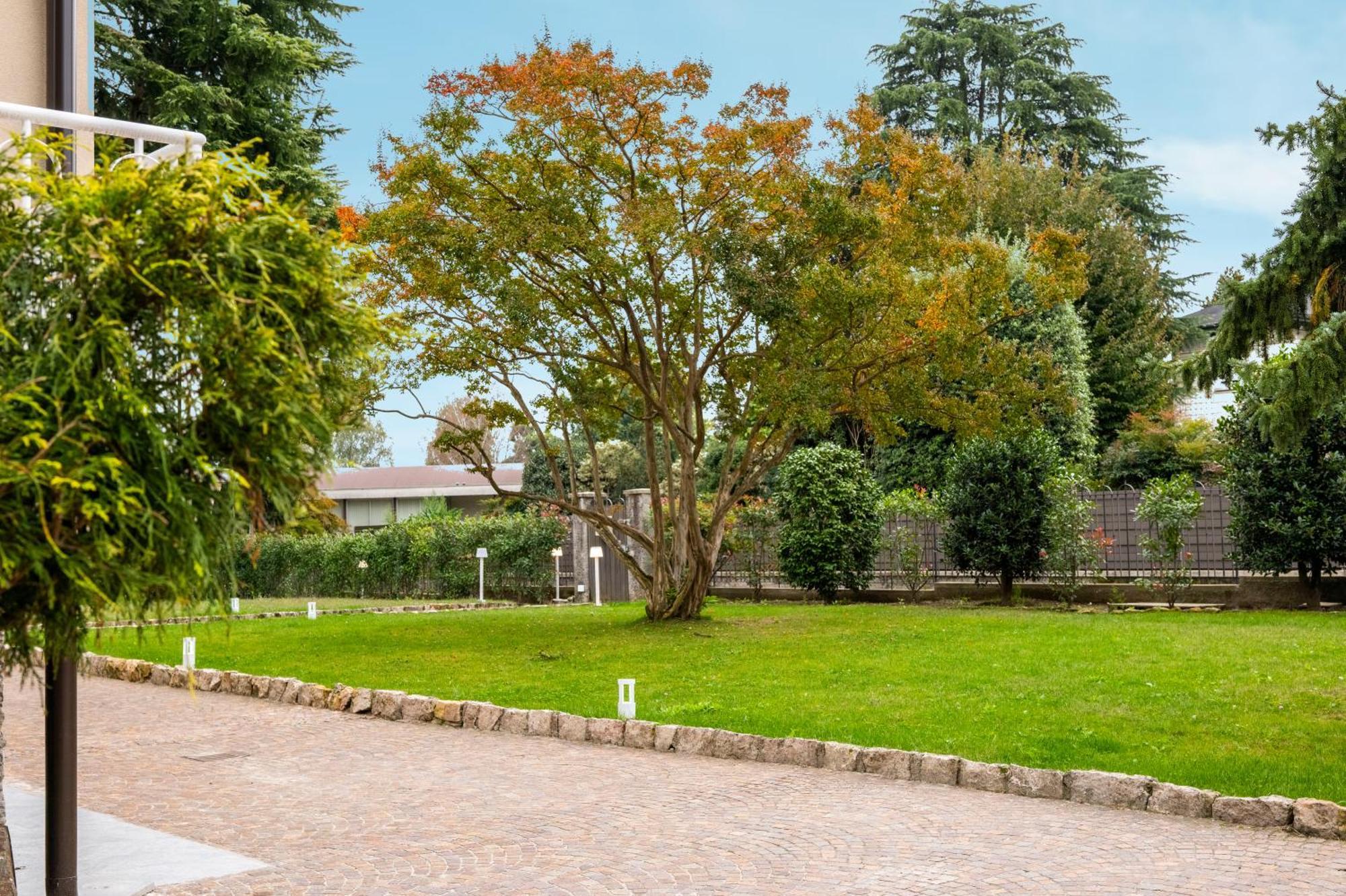 Villa Marchese Lake Maggiore Somma Lombardo Buitenkant foto